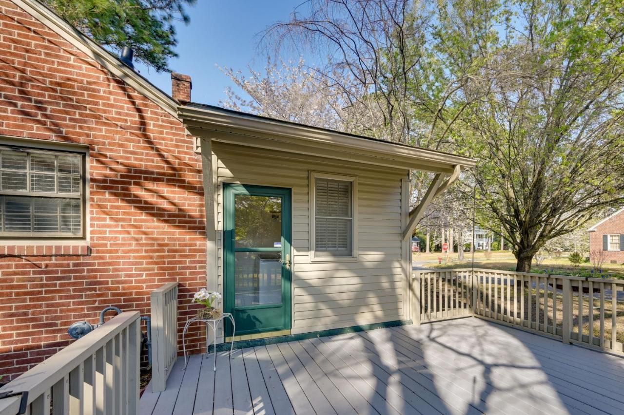 Quaint Goldsboro Home With Screened-In Porch! Экстерьер фото